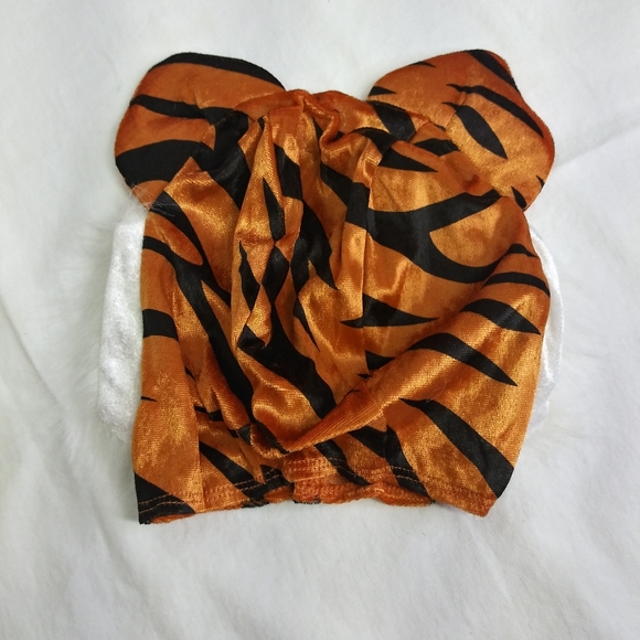 In Character Tiger Tot Halloween Costume Size Infant Jumpsuit /Hood - Picture 9 of 12